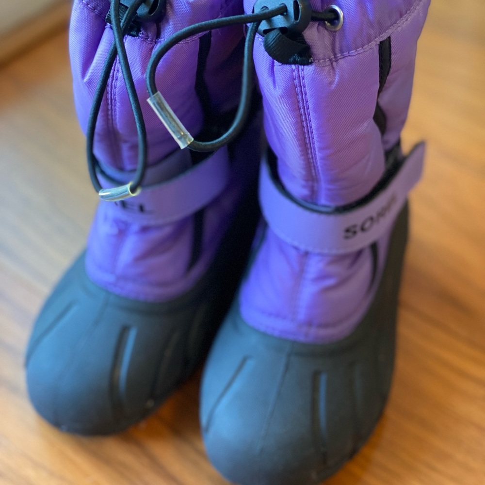 Kid SOREL SNOW BOOT SIZE 13